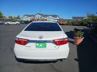 2015 Toyota Camry SE