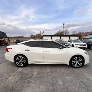 2017 Nissan Maxima