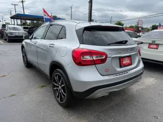 2016 Mercedes-Benz GLA 250