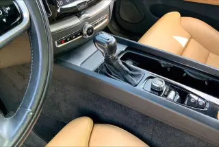 Volvo XC60 2019 T5 Inscription 4dr SUV