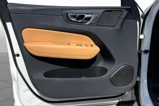 Volvo XC60 2019 T5 Inscription 4dr SUV