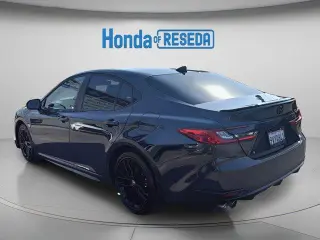 Toyota Camry 2025 SE 4dr Sedan
