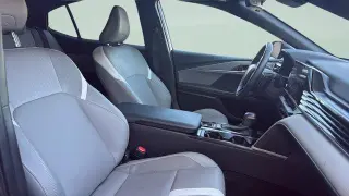 Toyota Camry 2025 SE 4dr Sedan