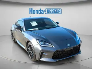 Toyota GR86 2023 Premium 2dr Coupe 6M