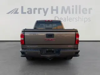GMC Sierra 1500 2015 4x4 SLT 4dr Crew Cab 6.5 ft. SB
