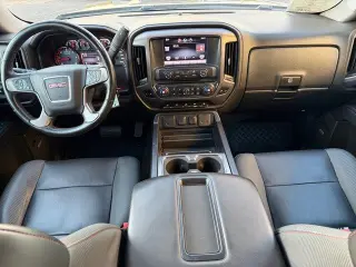 GMC Sierra 1500 2015 4x4 SLT 4dr Crew Cab 6.5 ft. SB