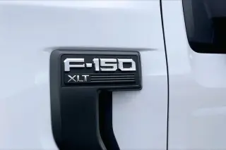 Ford F-150 2023 4x4 Lariat 4dr SuperCrew 5.5 ft. SB