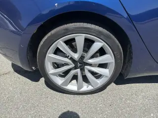 Tesla Model 3 2018 AWD Performance 4dr Fastback