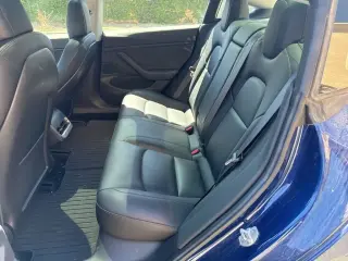 Tesla Model 3 2018 AWD Performance 4dr Fastback