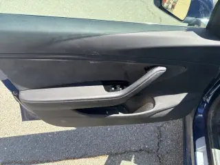 Tesla Model 3 2018 AWD Performance 4dr Fastback