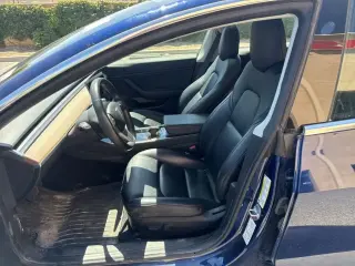 Tesla Model 3 2018 AWD Performance 4dr Fastback