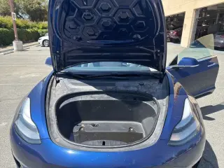 Tesla Model 3 2018 AWD Performance 4dr Fastback