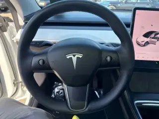 Tesla Model Y 2021 AWD Long Range 4dr Crossover