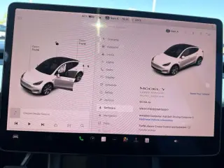 Tesla Model Y 2021 AWD Long Range 4dr Crossover