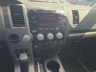 Toyota Tundra 2013 4x2 Grade 4dr Double Cab Pickup SB (4.6L V8)