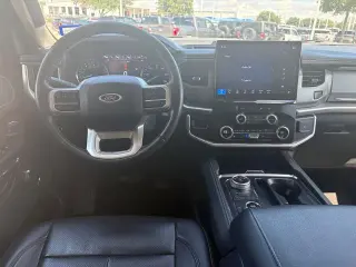 Ford Expedition 2024 4x4 XLT 4dr SUV