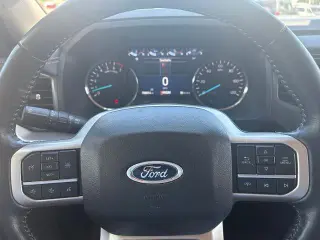 Ford Expedition 2024 4x4 XLT 4dr SUV