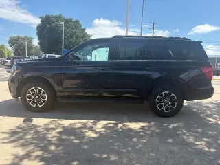 Ford Expedition 2024 4x4 XLT 4dr SUV