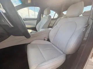 Genesis G70 2025 2.5T Standard 4dr Sedan