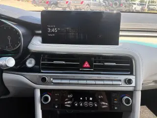 Genesis G70 2025 2.5T Standard 4dr Sedan