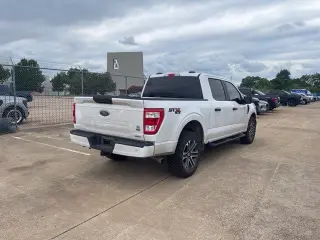 Ford F-150 2023 4x4 XL 4dr SuperCrew 5.5 ft. SB