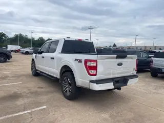 Ford F-150 2023 4x4 XL 4dr SuperCrew 5.5 ft. SB
