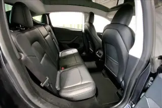 Tesla Model Y 2024 AWD Long Range 4dr Crossover
