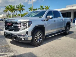 GMC Sierra 1500 2022 4x4 SLT 4dr Crew Cab 5.8 ft. SB