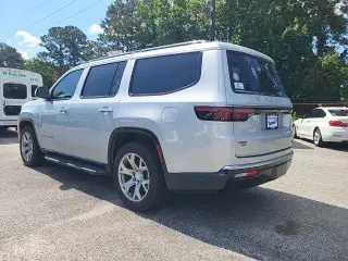 Jeep Wagoneer 2022 4x2 Series II Carbide 4dr SUV