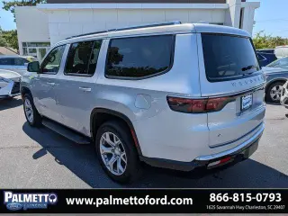Jeep Wagoneer 2022 4x2 Series II Carbide 4dr SUV