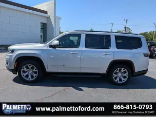 Jeep Wagoneer 2022 4x2 Series II Carbide 4dr SUV