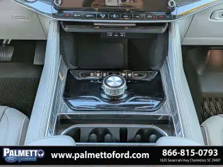 Jeep Wagoneer 2022 4x2 Series II Carbide 4dr SUV