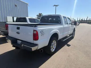 Ford F-250 Super Duty 2015 4x4 King Ranch 4dr Crew Cab 6.8 ft. SB Pickup