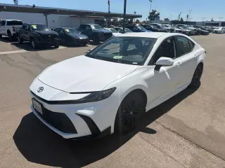 Toyota Camry 2025 SE 4dr Sedan