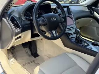 INFINITI Q50 2016 2.0T 4dr Sedan