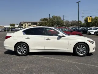 INFINITI Q50 2016 2.0T 4dr Sedan