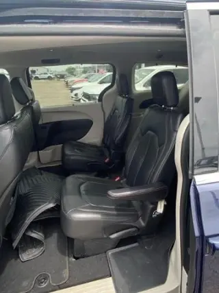 Chrysler Pacifica 2019 Touring L 35th Anniversary 4dr Mini-Van