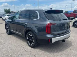 Kia Telluride 2023 S 4dr SUV