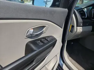 Kia Sedona 2017 LX 4dr Mini-Van