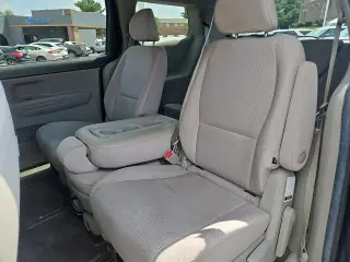 Kia Sedona 2017 LX 4dr Mini-Van