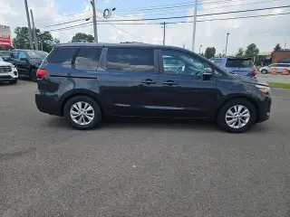 Kia Sedona 2017 LX 4dr Mini-Van