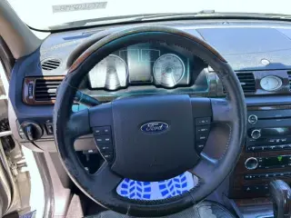 Ford Taurus 2008 Limited 4dr Sedan