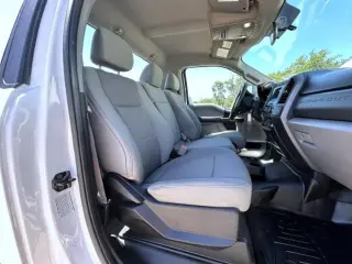 Ford F-350 Super Duty 2019 4x4 XLT 2dr Regular Cab 8 ft. LB SRW Pickup