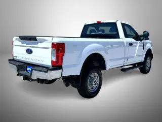 Ford F-350 Super Duty 2019 4x4 XLT 2dr Regular Cab 8 ft. LB SRW Pickup