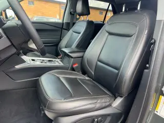 Ford Explorer 2023 AWD XLT 4dr SUV