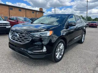 Ford Edge 2023 AWD Titanium 4dr Crossover