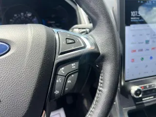 Ford Edge 2023 AWD Titanium 4dr Crossover