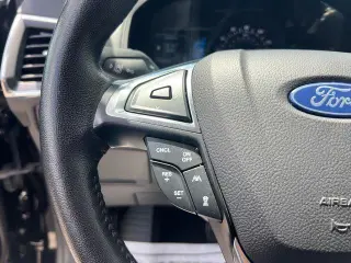 Ford Edge 2023 AWD Titanium 4dr Crossover