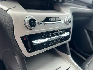 Ford Explorer 2023 AWD XLT 4dr SUV