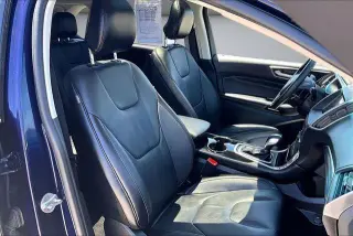 Ford Edge 2016 AWD Titanium 4dr Crossover